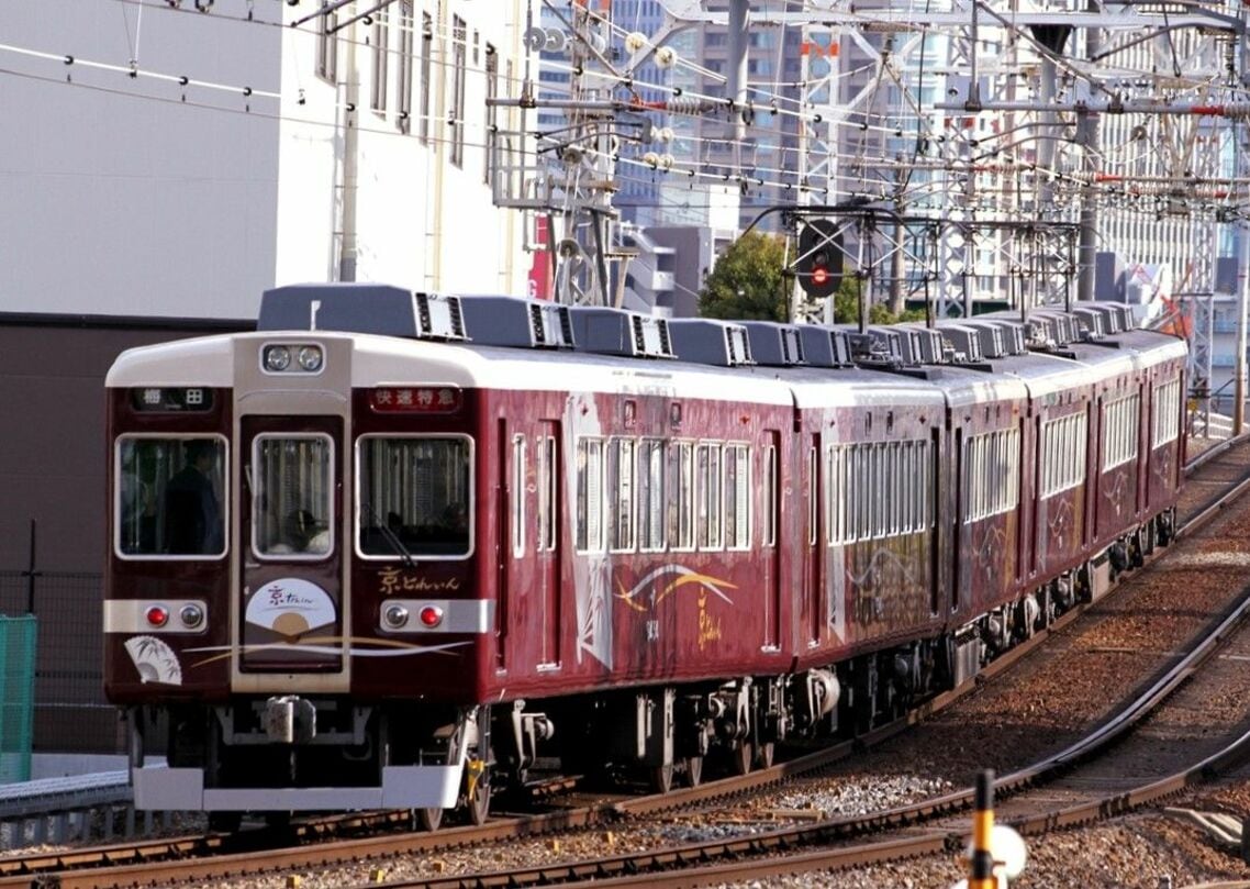 2011年から運行された6300系「京とれいん」。