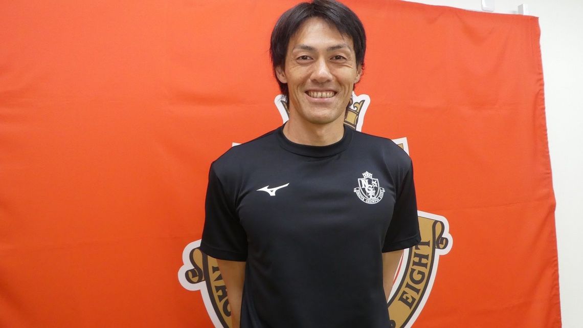 元日本代表･楢崎正剛が42歳の今も戦う矜持     ｢弱点｣といわれる日本人GKの厳しい現実