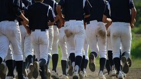 "暑さ"適応まで1週間以上必要､【熱中症】予防｢水分補給｣と同時にやるべきこと《学校は｢…