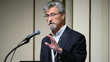 セブン&アイ､年収上限を25億円に引き上げる議案が承認…株価下落で｢再任はあり得ない｣との声も