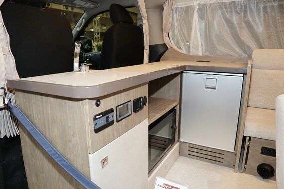 レクビィ プラスリビンのキッチンスペース