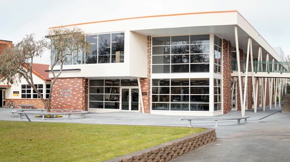 St Paul’s Collegiate School