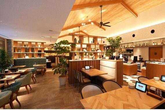 ペルティカの店内