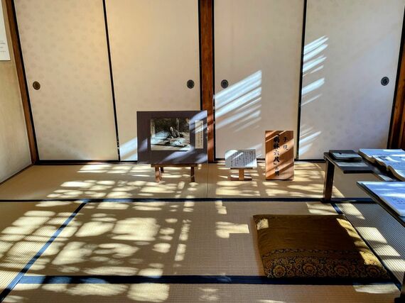 子規の寝起きした南向きの部屋