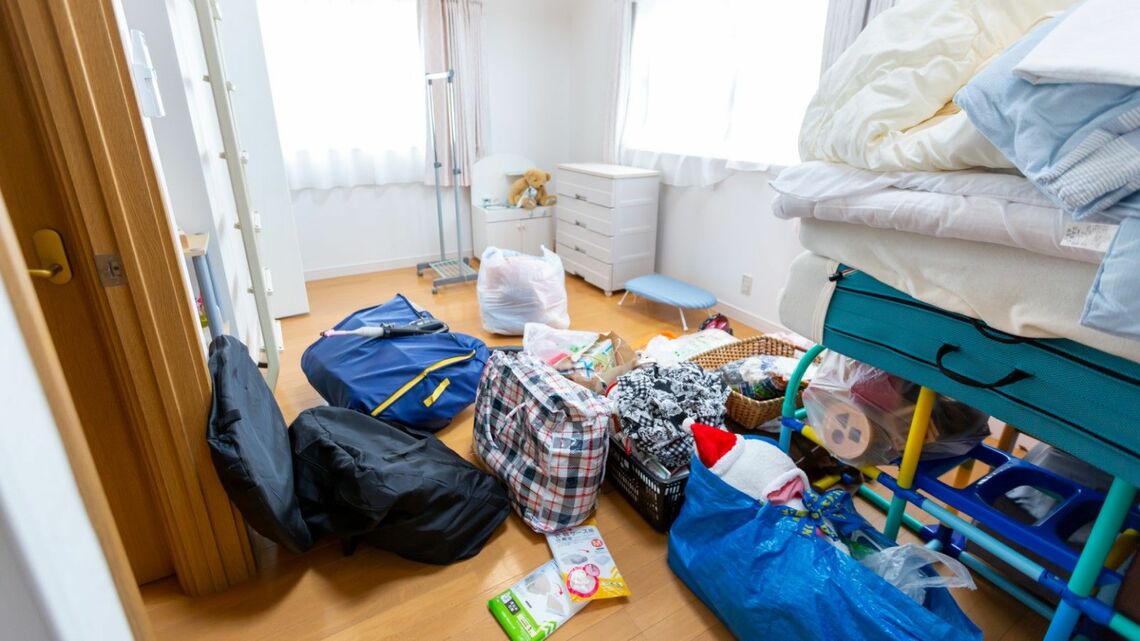 物を捨てれば家の中は片づくとはわかっていても、捨てられないものだってあります（写真：HIME&HINA／PIXTA）