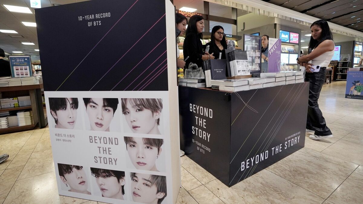 BTSの軌跡辿った初のオフィシャルブックの中身 『BEYOND THE STORY』の ...