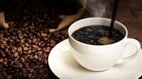 コーヒーを｢適量飲めば病気リスク減る｣は本当か 急に断つと出る｢風邪に似た離脱症状｣に注意