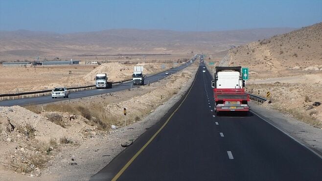 ペルシア時代の面影残る｢イラン｣の高速道路(1)