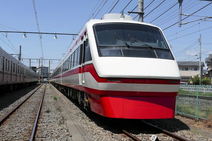 上り（浅草側）の先頭車