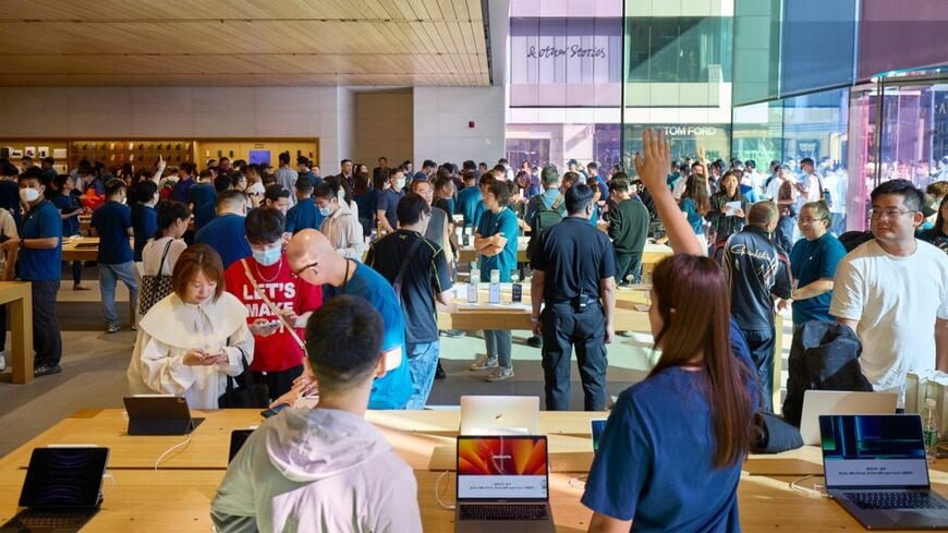 アップルの｢iPhone｣は、中国のハイエンドスマホ市場でシェアを落としている。写真は北京市内のアップルの専売店（同社ウェブサイトより）