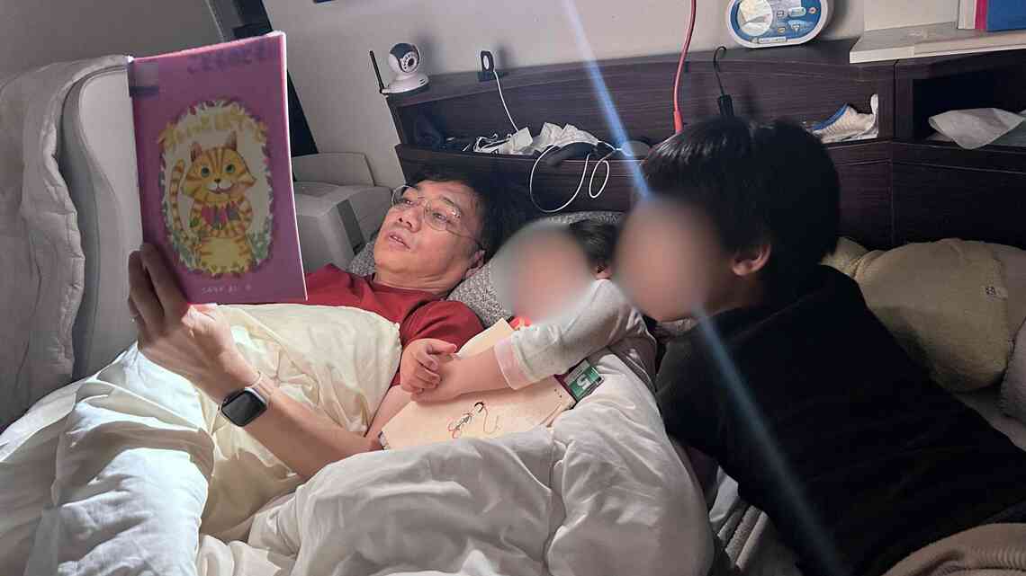 46歳で再婚、その1年後に第1子となる息子さんが、52歳のときに第2子となる娘さんが生まれた河野さん（写真：河野さん提供）