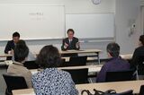 神奈川県のペーパーティーチャー研修講座では現役教員から話を聞く懇談会も行われた