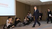 東芝､｢限定付適正｣でも危機状態は変わらず メモリ売却は難航､事態打開に奇策を検討か