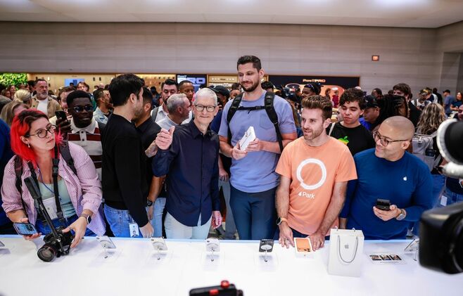 アップルとグーグルによる独占支配を規制せよ