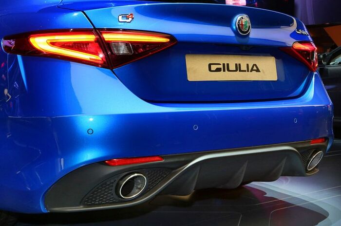 アルファ ロメオ ジュリア ヴェローチェ｜Alfa Romeo Giulia Veloce