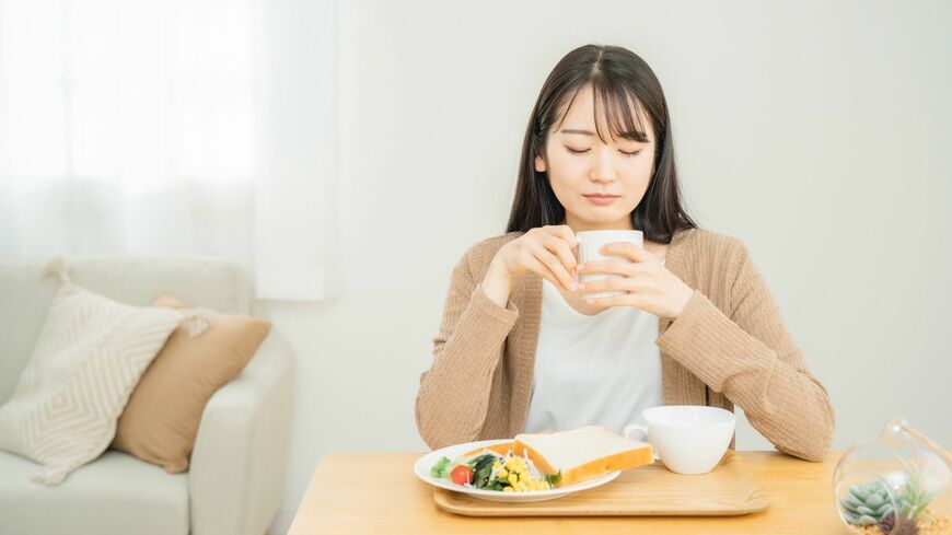 「朝食抜き」が健康によくない理由について解説します（写真：buritora／PIXTA）