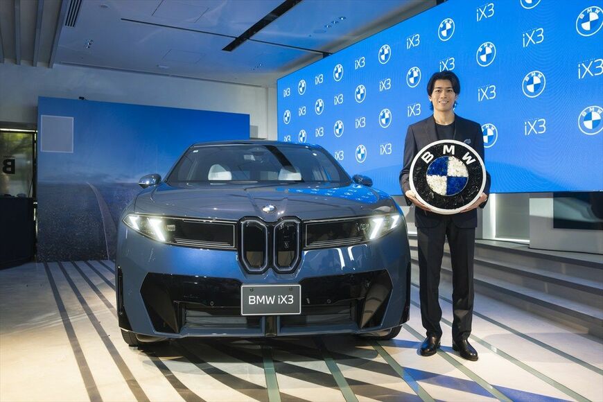 BMW iX3（写真：ビー・エム・ダブリュー）