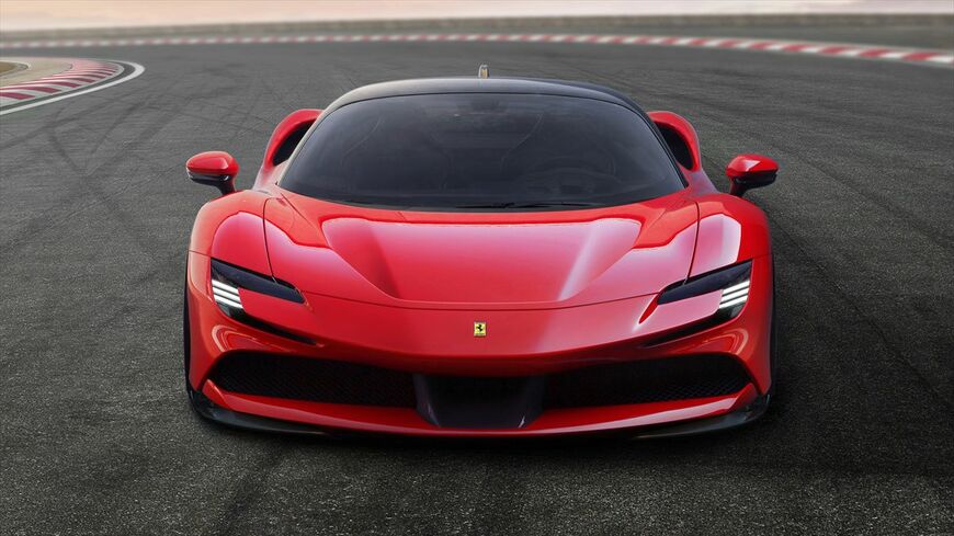 2021年にデビューしたPHEVパワートレインの「296GTB」（写真：Ferrari）