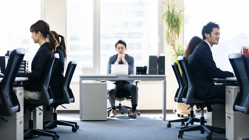 社員の仕事ぶりを管理する上司
