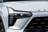 三菱の新型SUV「エクスフォースHEV」（筆者撮影）