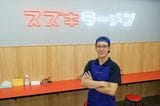 「スズキラーメン」店長の鈴木瑞輝さん。製菓からラーメンに転向した異色の経歴の持ち主（筆者撮影）