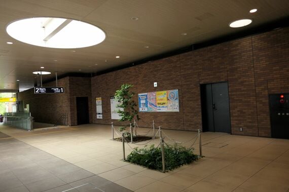 世田谷代田 コンコース