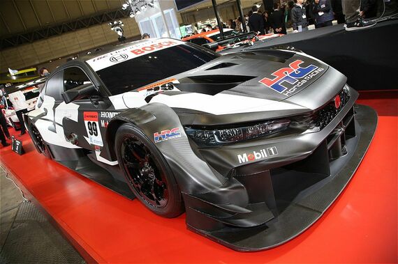 ホンダの「シビック・タイプR-GTコンセプト 2023 開発車 Ver」のようなレース車両も多く展示されていた