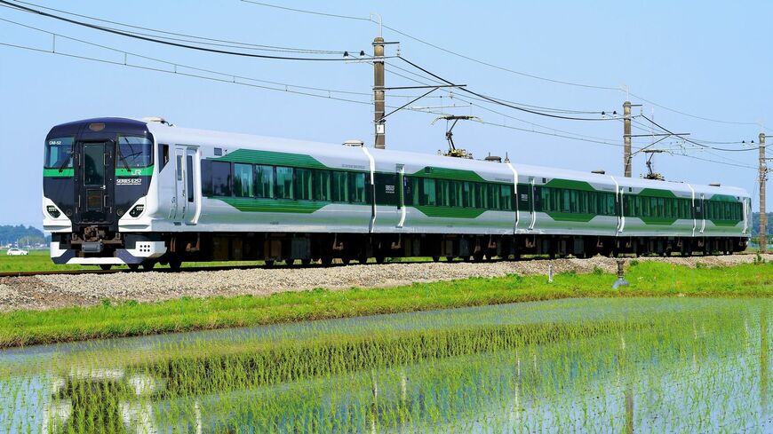 「あやめ祭り」E257