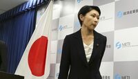 小渕優子氏､｢経産相辞任｣でも残る不安 違法行為であることは明白なだけに････