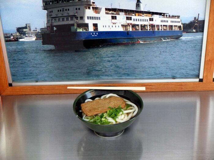 高松駅の「連絡船うどん」