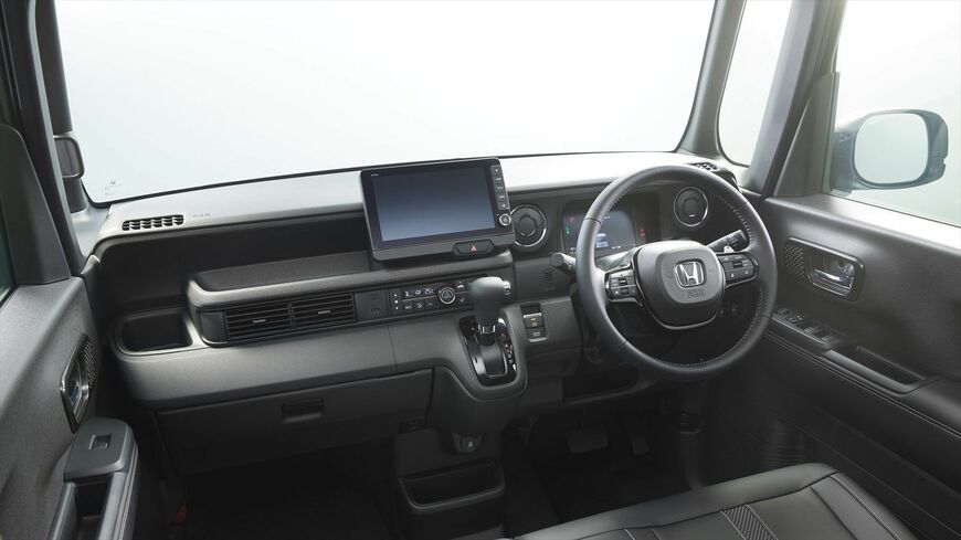 現行（3代目）N-BOX（写真：本田技研工業）