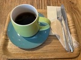 ORIGAMIのカップで提供された「本日のドリップコーヒー」（筆者撮影）