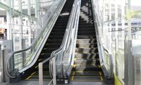 15歳少女｢エスカレーター右側しか乗れない｣苦悩 ｢どいて｣｢なんで右に立ってんだよ｣と言う人も