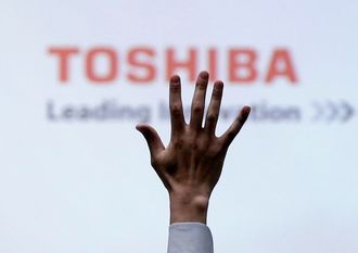 東芝､｢現時点で人員削減は検討していない｣