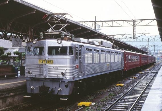 EF81 303 50系牽引