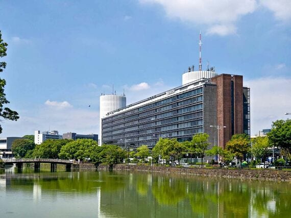 パレスサイドビル