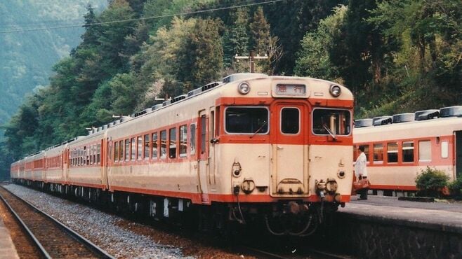 国鉄･JR列車本数の推移で読み解く｢急行衰退史｣