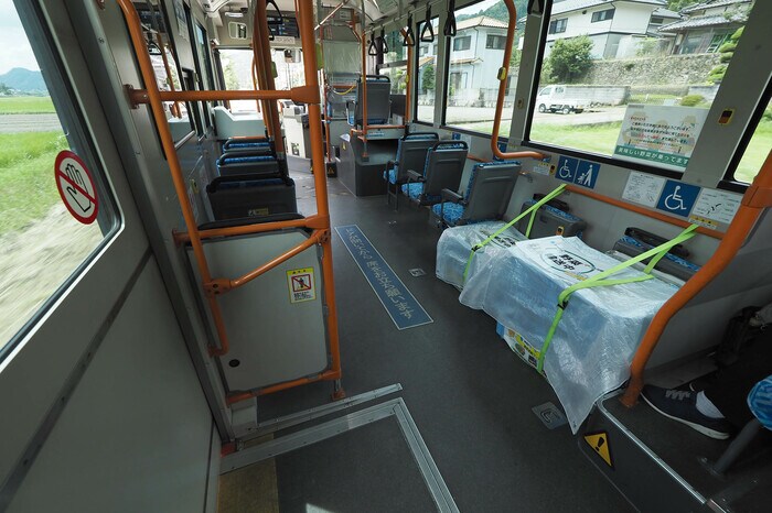 一般客も乗っているが生産者やJAスタッフは同乗しない