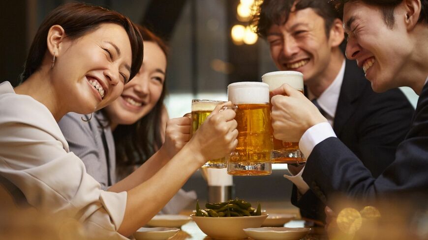 お酒を毎日でも飲みたいけれど健康も気になるというかたへ、心臓にやさしいお酒の飲み方をご紹介（写真：Fast&Slow／PIXTA）