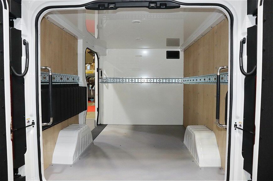 ホワイトハウスが展示していたヒョンデの商用BEV「ST1」（写真：筆者撮影）