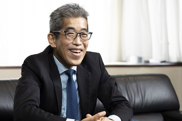 岸博幸さん（撮影：今井康一）