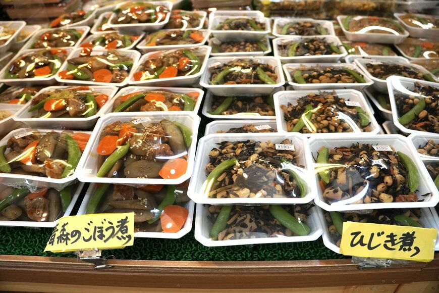 手に取ってもらいやすいよう、彩りにこだわっている（写真：筆者撮影）