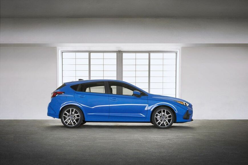 LAショーで発表された新型インプレッサ（写真：Subaru of America）