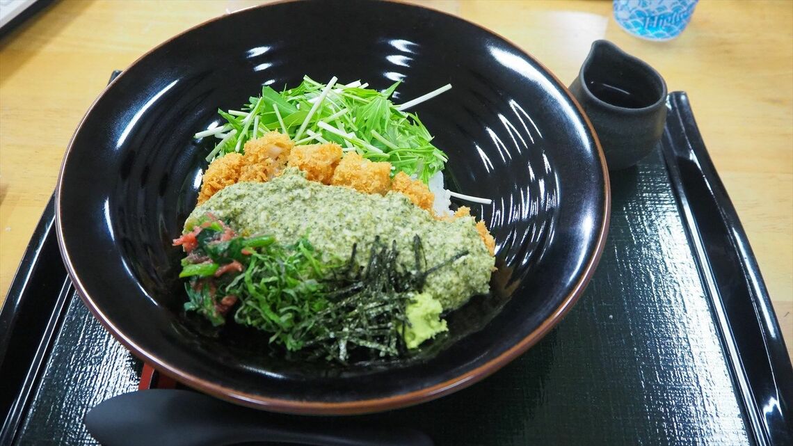 こちらが準グランプリとなった「とろっカツ元気丼」（筆者撮影）