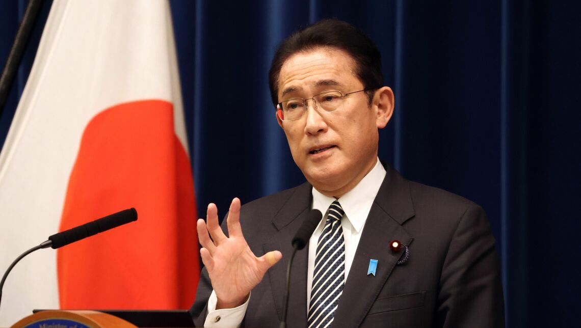 日本経済の復活に向けて、岸田政権に妙案があるわけではない。巷では賃金上昇が重要だと言われるが、「実は経済成長の拡大には賃金は直接関係ない」と筆者は言う(写真:ブルームバーグ)
