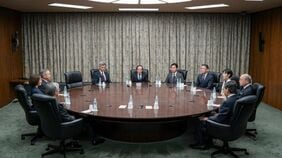 日銀総裁､中東情勢の混乱を受けても大きな景気の下振れがなければ利上げに踏み切る可能性があるとの見解を示す