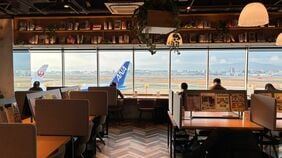 ｢混雑カフェ｣からあぶれる人の駆け込み寺に…《SHARE LOUNGE》女性客から支持される空間設計の巧みさ