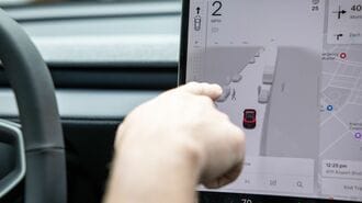 交通違反を連発？テスラ｢自動運転支援｣に疑惑