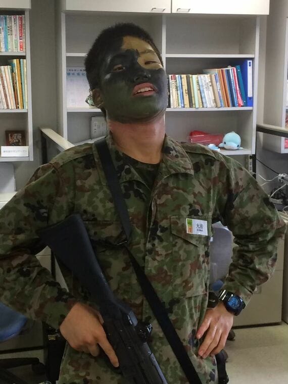 行事も訓練もいっぱいあって、どうやっても勉強に集中するのは不可能でした（写真：大前さん提供）