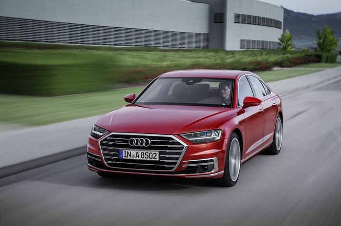アウディ A8｜Audi A8
